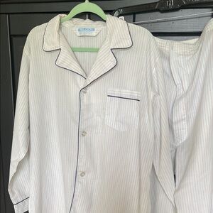 Vintage men’s pajamas pin stripes with navy piping size Large